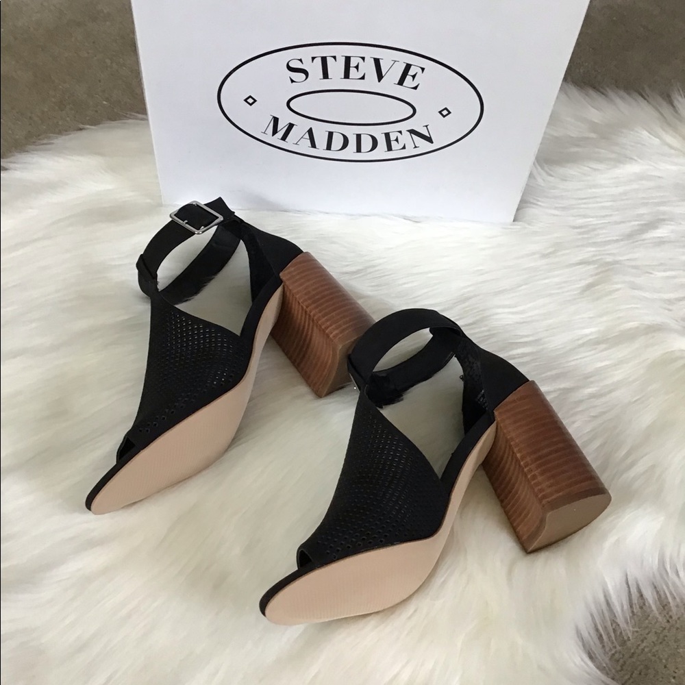 STEVE MADDEN Leather Perforated Block Heel Sandals - Picture 4 of 8